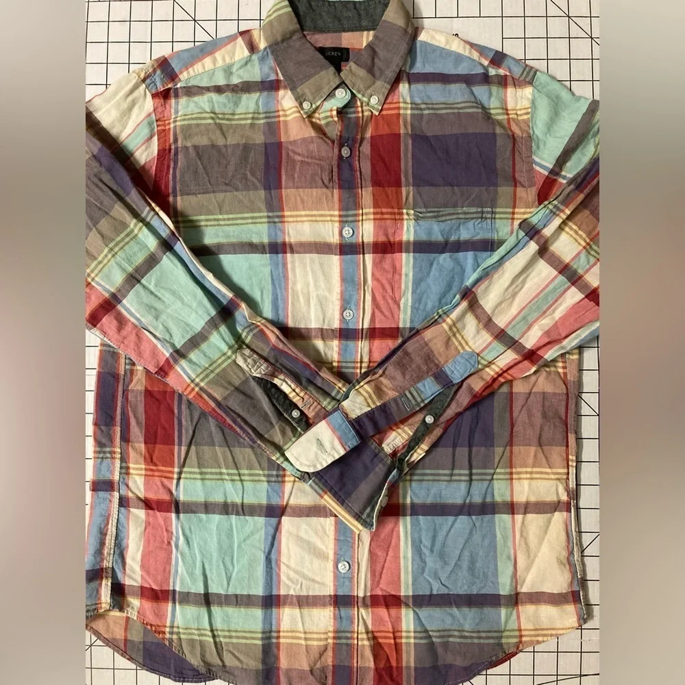 J. Crew Men’s Medium Multicolored Button Down Shirt‎